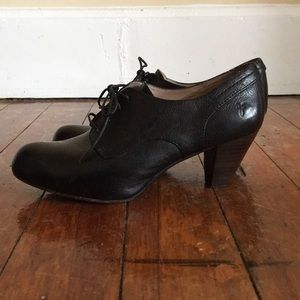 Black Frye Lois Oxford